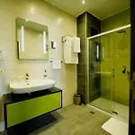 Comsar Hotel 4*