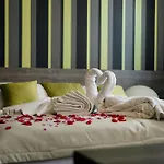 Comsar Hotel