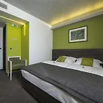 Hotel Comsar 4*