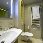 Comsar Hotel 4*