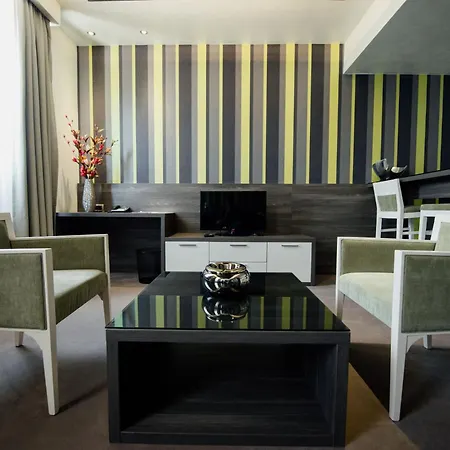 Hotel Comsar