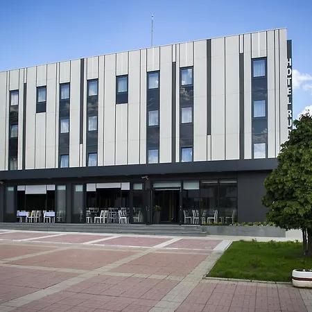 Отель Comsar