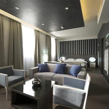 Comsar Hotel Rudo