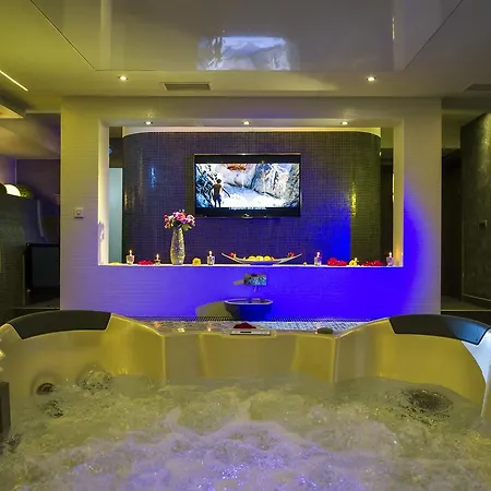 Comsar Hotel Rudo