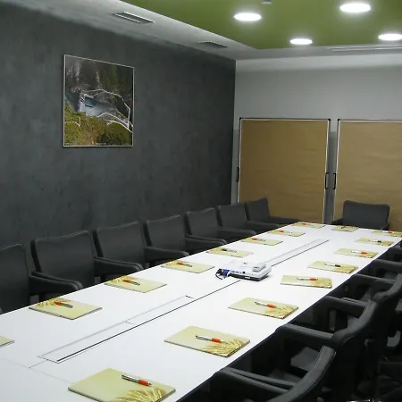 Hotel Comsar 4*