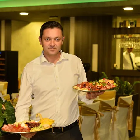 Hotel Comsar